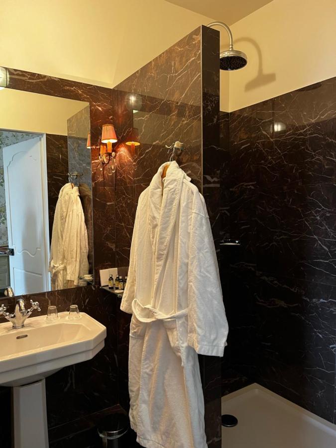 Hotel Restaurant Chez Gervais Quingey Екстер'єр фото